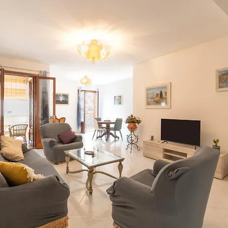 Casa Bianca * Castellammare del Golfo